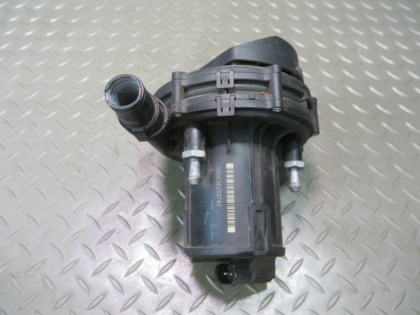 2001-2006 BMW E46 M3 Secondary Air Injection  Smog Emission Pump 7832045