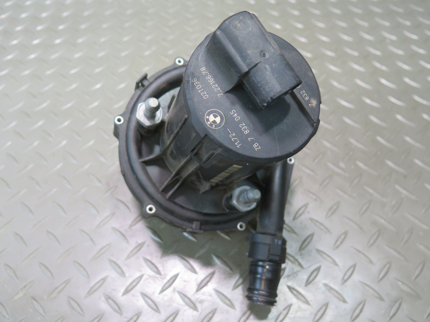 2001-2006 BMW E46 M3 Secondary Air Injection  Smog Emission Pump 7832045