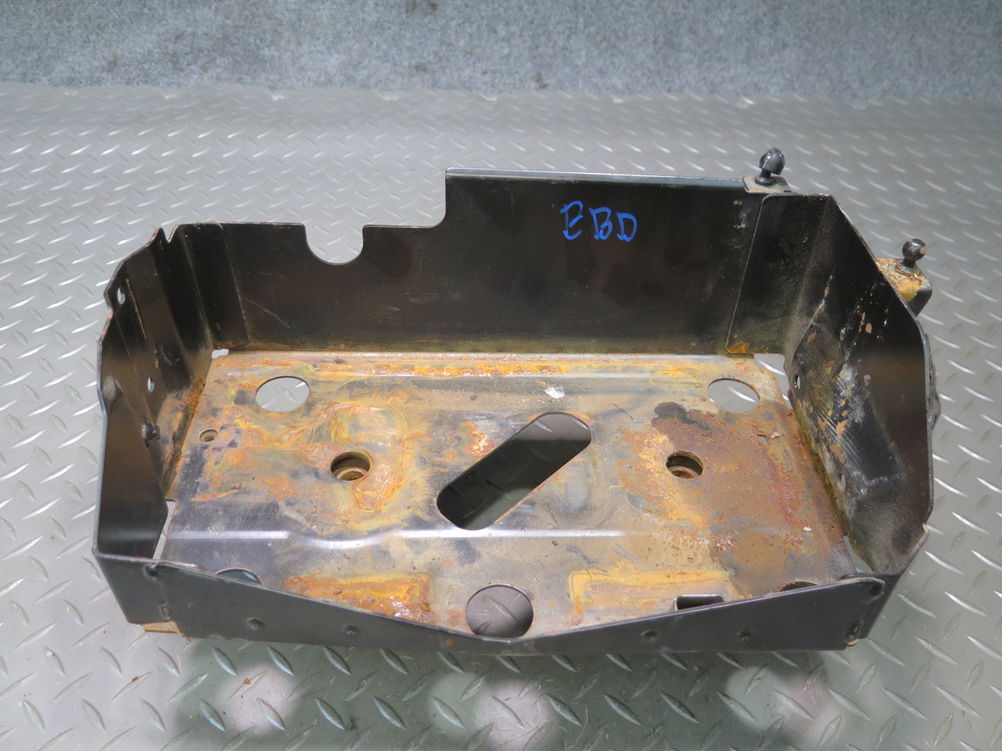 2001-2006 BMW E46 M3 Convertible Battery Tray Vibration Absorber Bracket 8236253