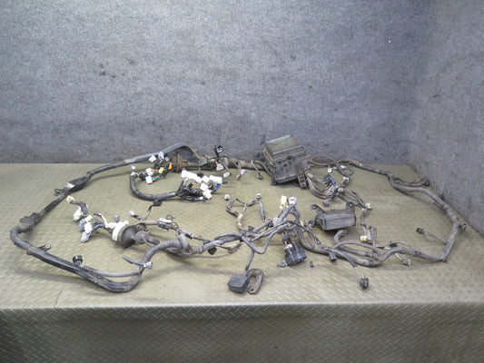 2003-2004 Lexus UZJ100L LX470 4.7L 2UZFE Engine Bay Wire Wiring Harness