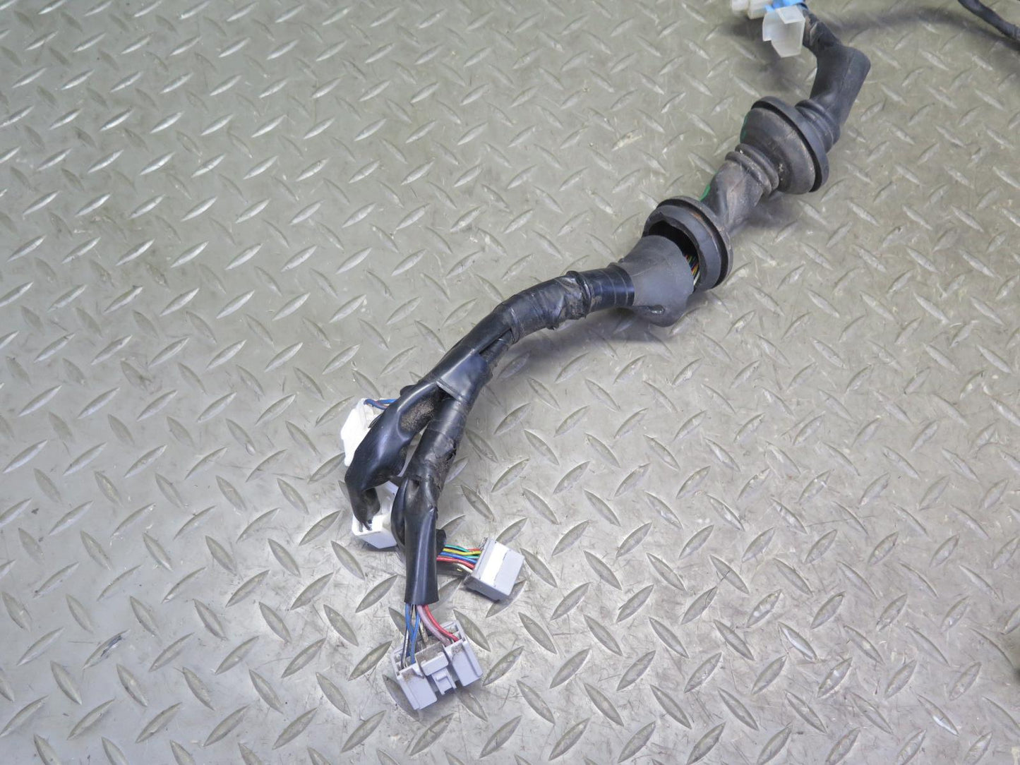 2003-2007 Lexus UZJ100L LX470 Front Left Door Wire Wiring Harness 82152-60371