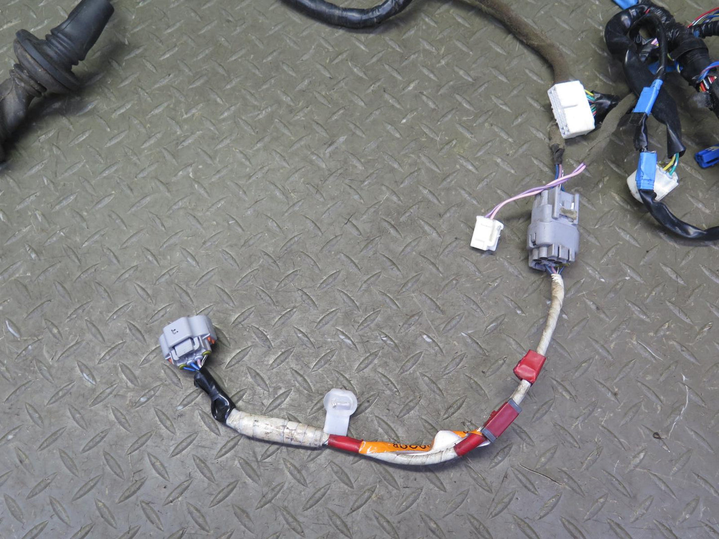 2003-2007 Lexus UZJ100L LX470 Front Left Door Wire Wiring Harness 82152-60371