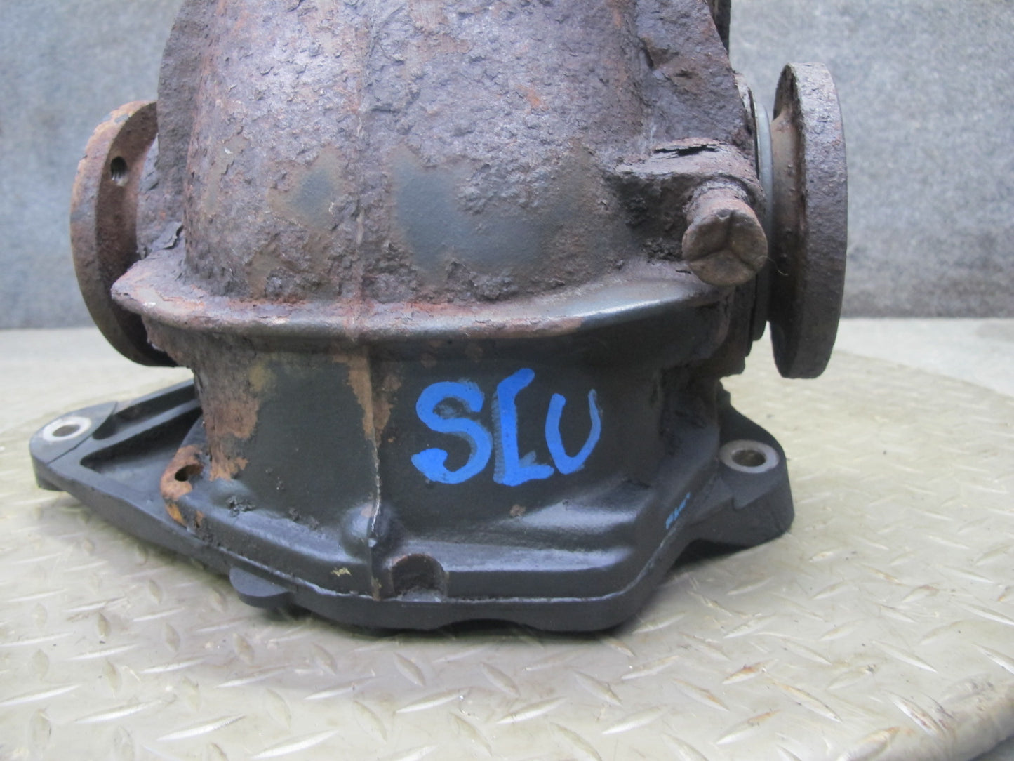 99-02 Mercedes R129 SL500 Rear Axle Differential Carrier 2.65 Ratio OEM