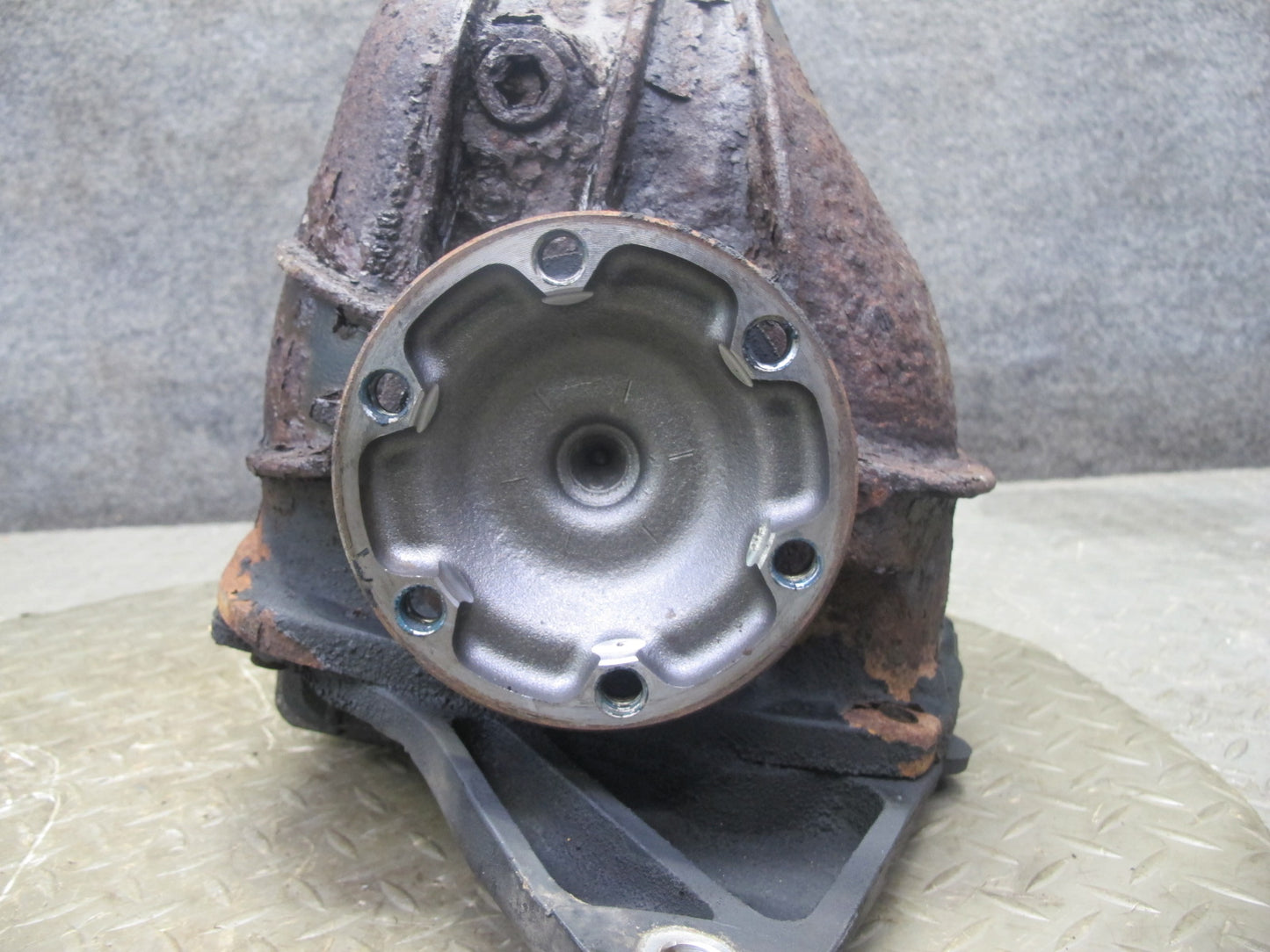 99-02 Mercedes R129 SL500 Rear Axle Differential Carrier 2.65 Ratio OEM
