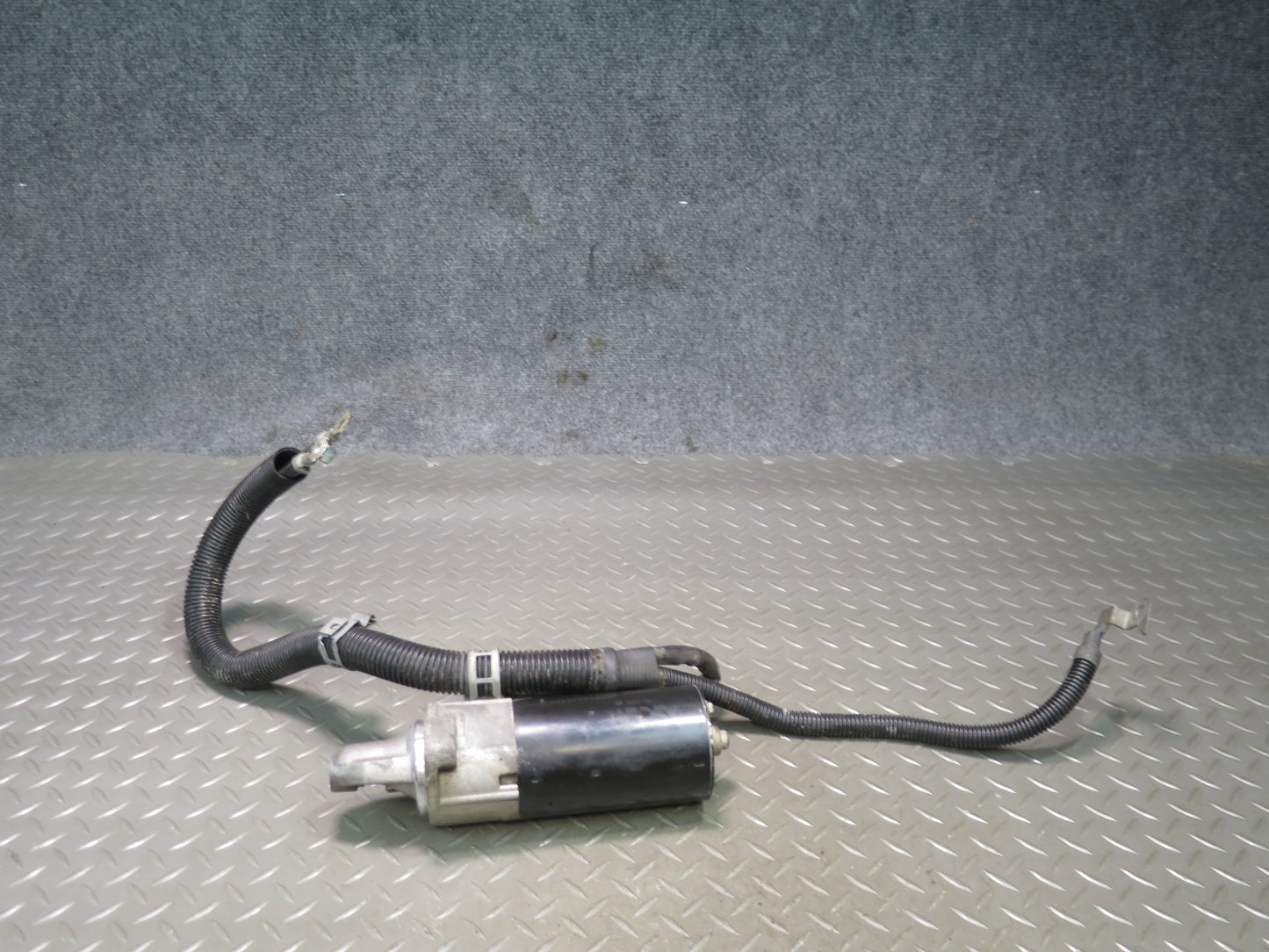 03-06 Mercedes R230 SL500 Engine Starter Motor w Ground Wire 130K OEM