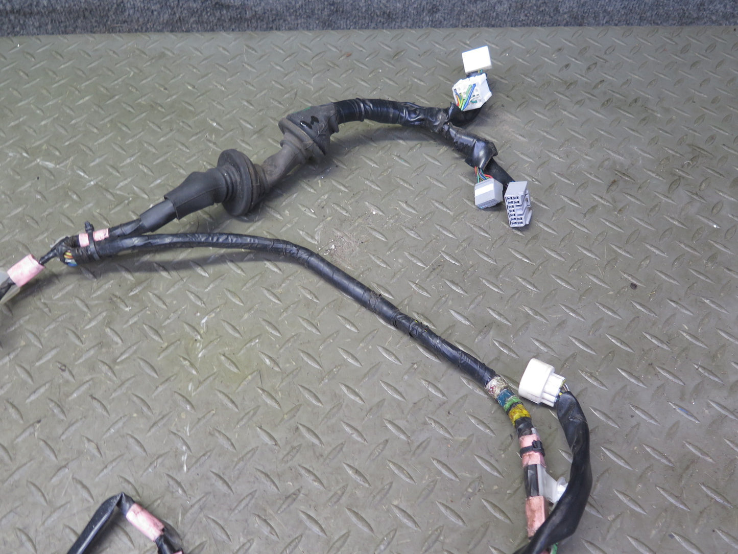 2003-2007 Lexus UZJ100L LX470 Front Right Door Wire Wiring Harness