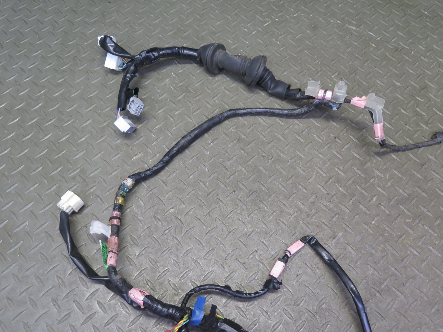 2003-2007 Lexus UZJ100L LX470 Front Right Door Wire Wiring Harness