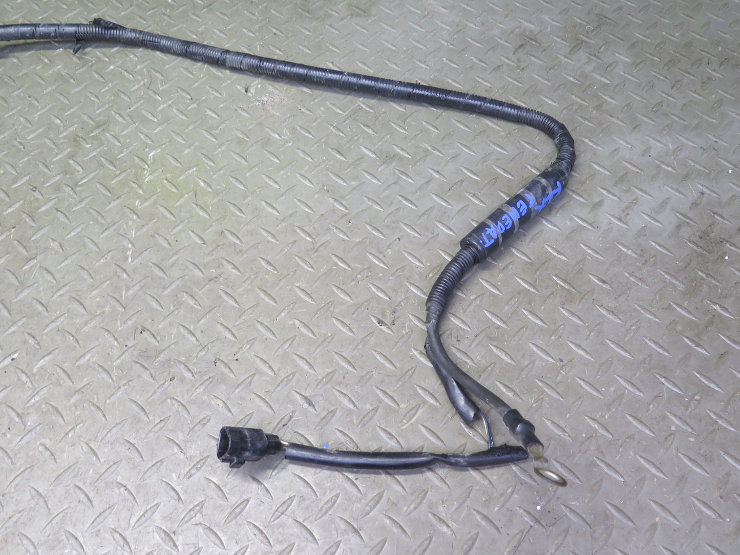 2003-2004 Lexus UZJ100L LX470 Alternator Generator Wire Wiring Harness