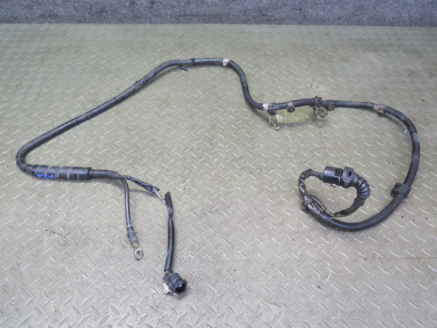 2003-2004 Lexus UZJ100L LX470 Alternator Generator Wire Wiring Harness