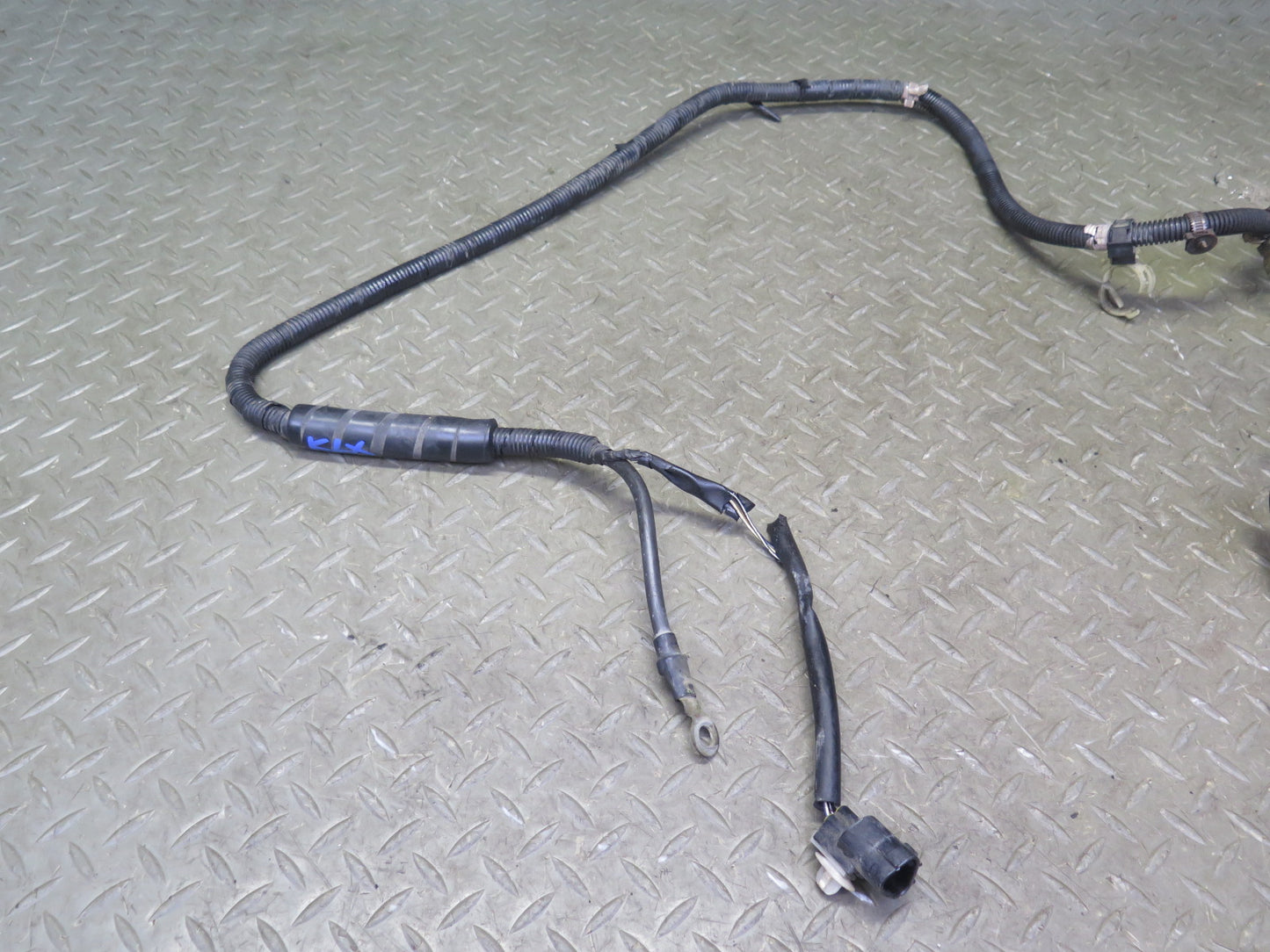 2003-2004 Lexus UZJ100L LX470 Alternator Generator Wire Wiring Harness