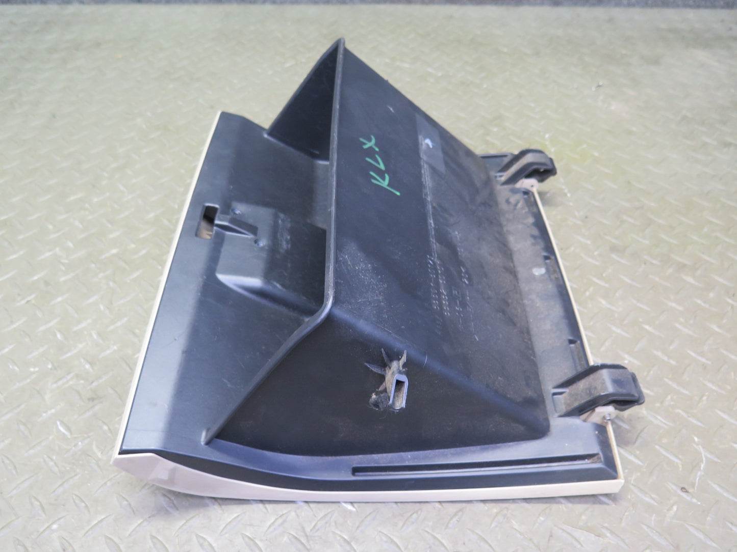2003-2007 Lexus LX470 Dash Front Right Glove Box Compartment Storage