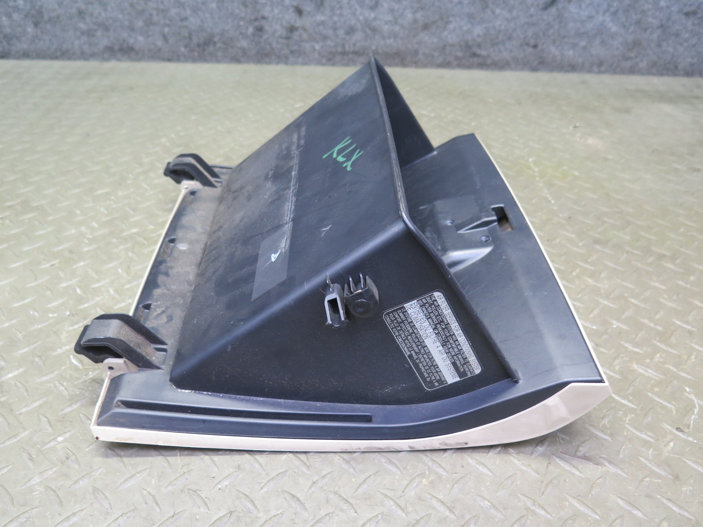 2003-2007 Lexus LX470 Dash Front Right Glove Box Compartment Storage