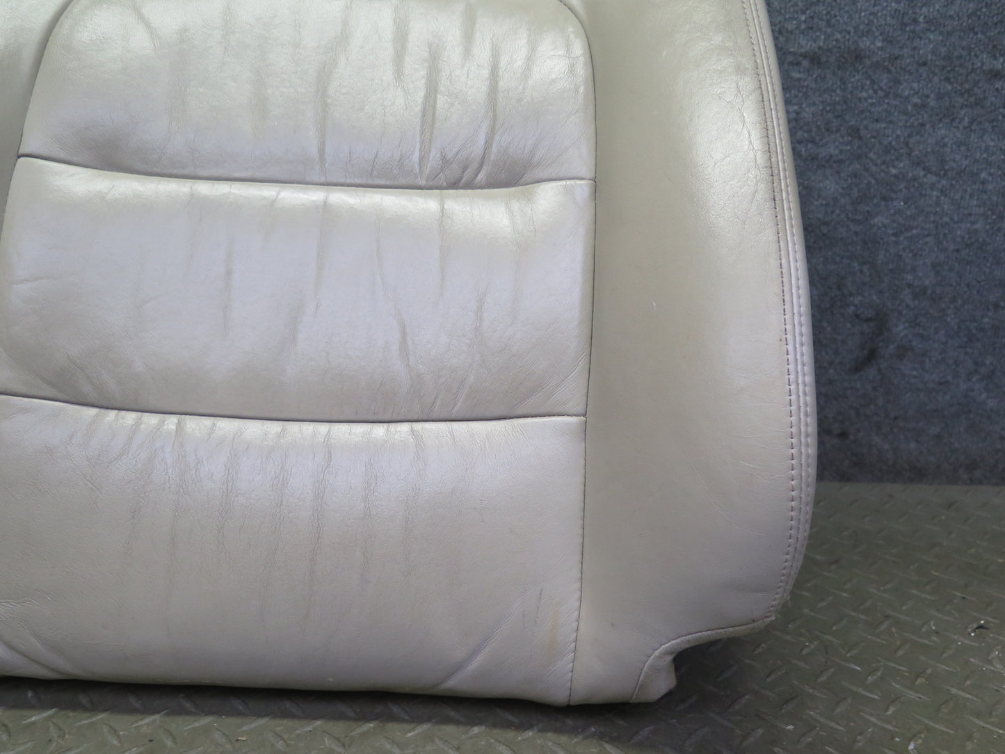 2003-2007 Lexus UZJ100L LX470 Front Right Seat Upper Leather Cushion Ivory