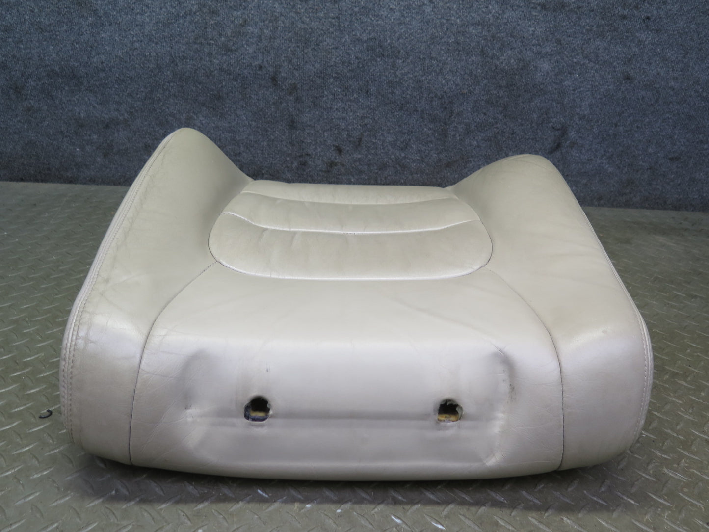 2003-2007 Lexus UZJ100L LX470 Front Right Seat Upper Leather Cushion Ivory
