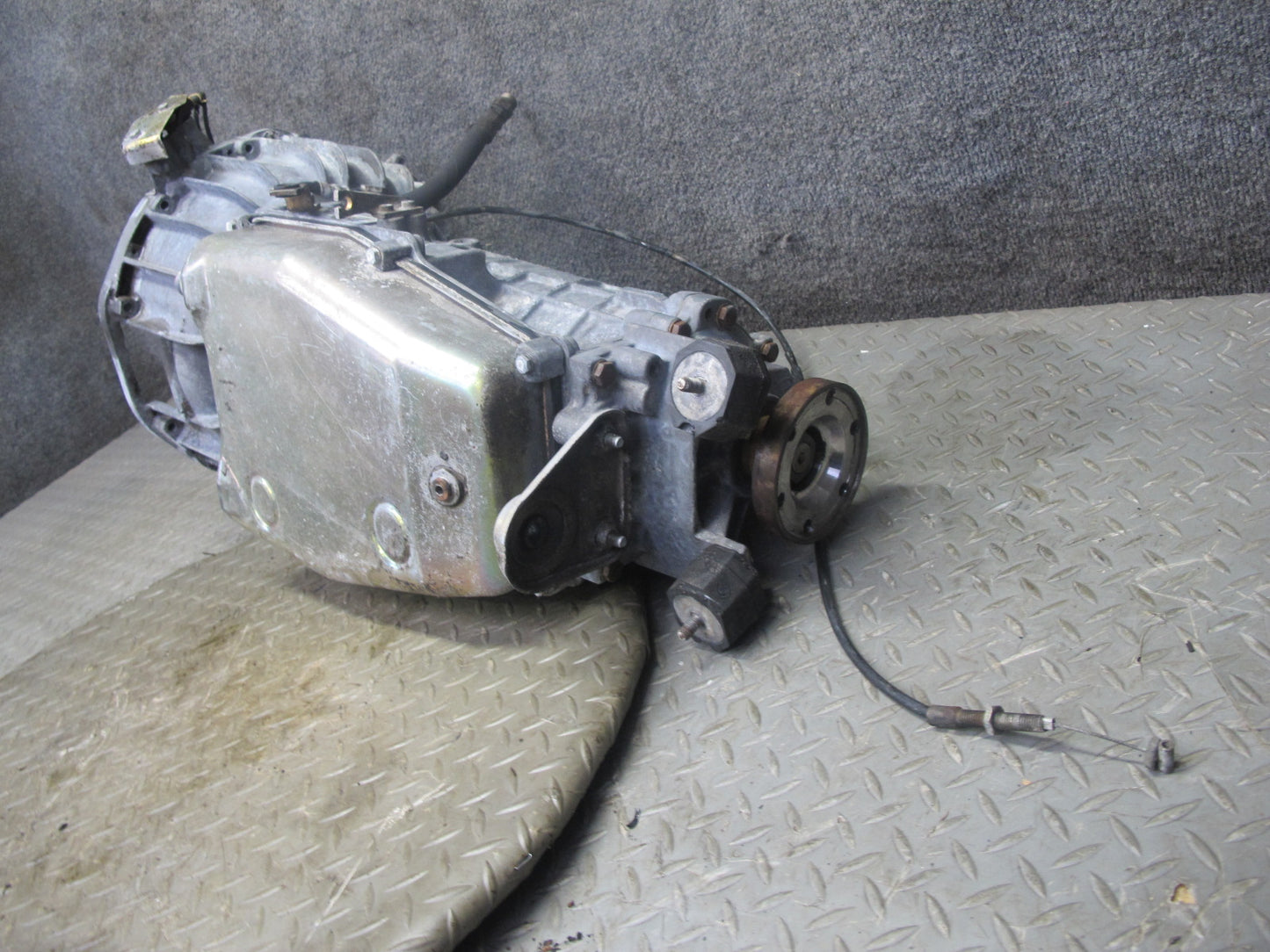 1984 BMW E24 633CSI 4HP22 A/T Automatic Transmission w Oil Dipstick 115K Miles