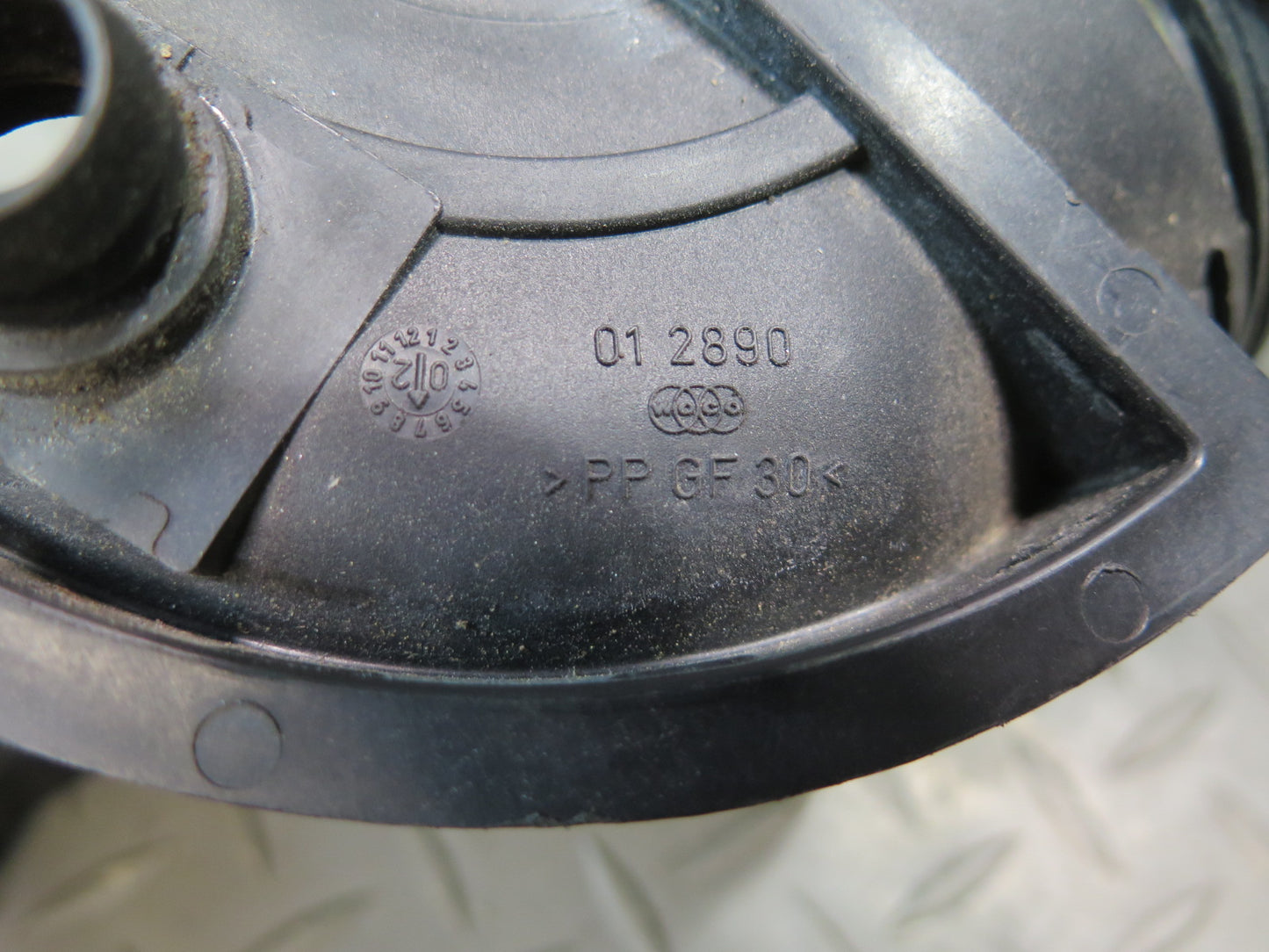 03-06 Mercedes R230 SL500 Mass Air Flow Meter MAF Sensor 1130940048 OEM