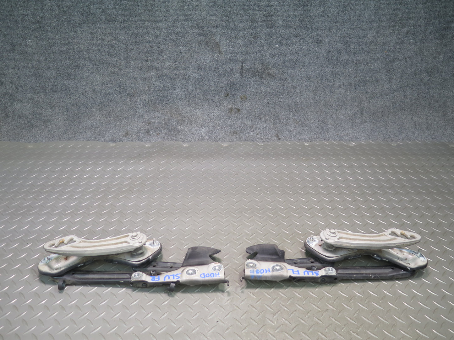 94-02 Mercedes R129 Sl-class Set of 2 Front Left & Right Hood Bonnet Hinge OEM