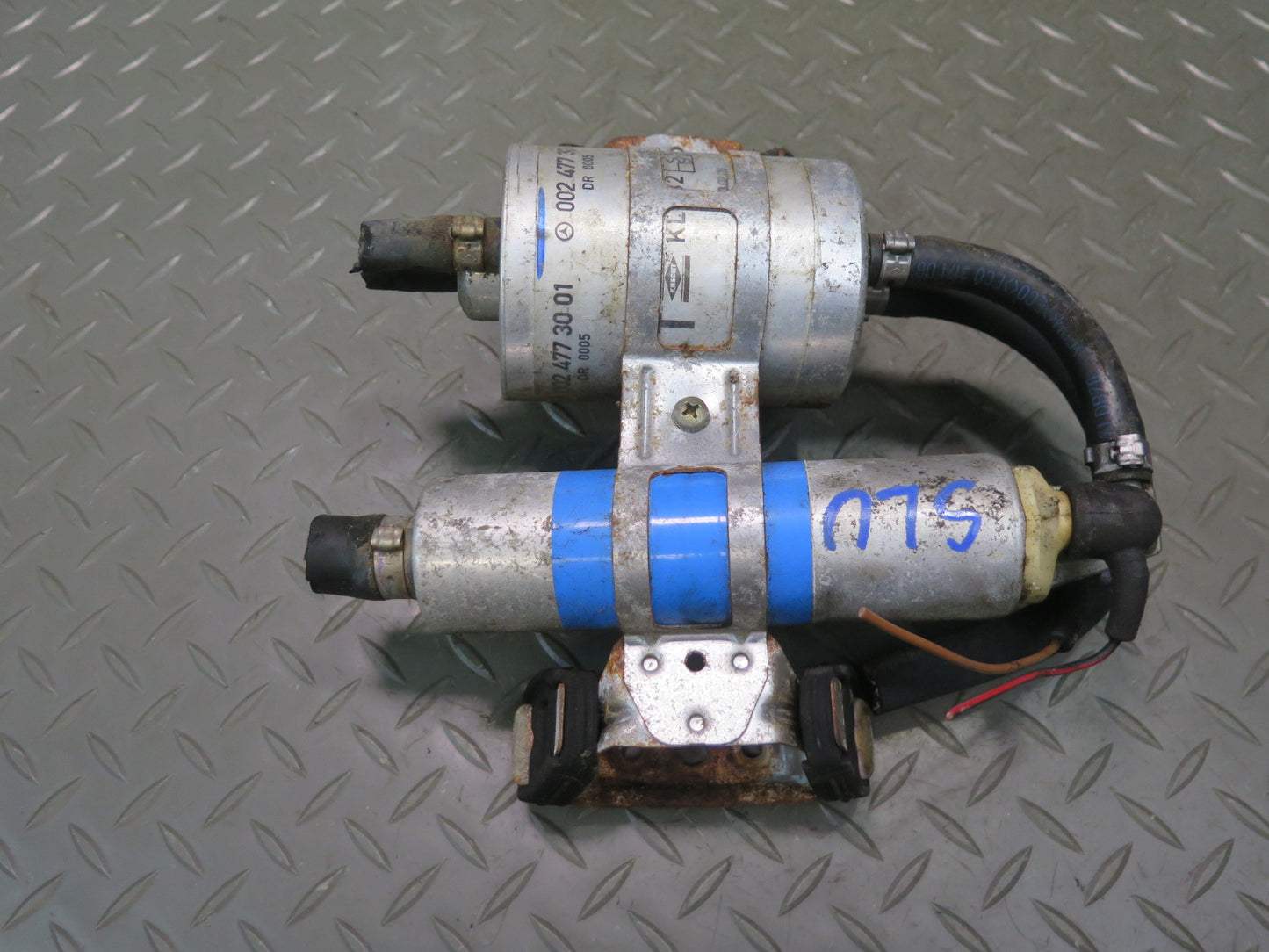 2000 Mercedes R129 SL500 Fuel Pump & Filter Assembly OEM