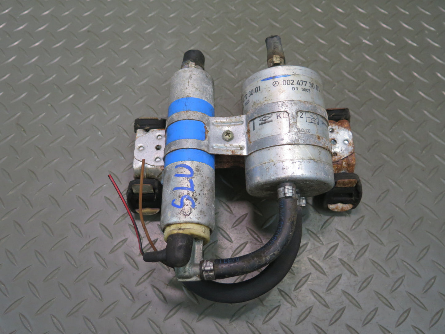 2000 Mercedes R129 SL500 Fuel Pump & Filter Assembly OEM
