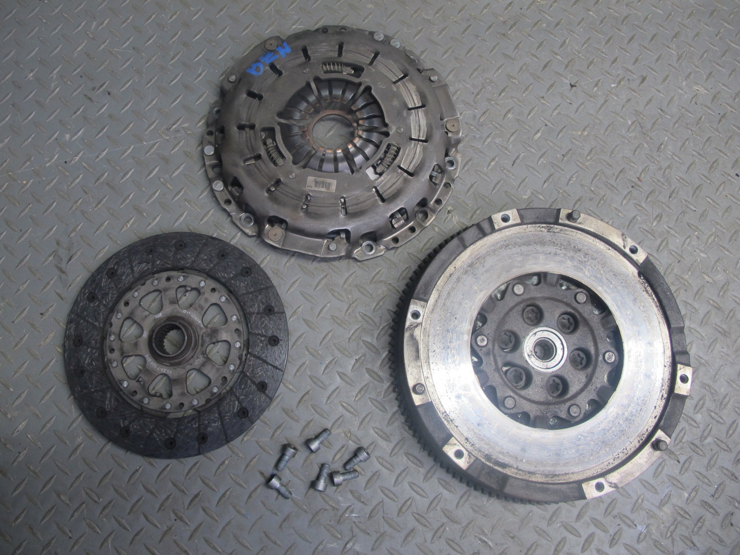 2006 BMW E85 Z4 3.0i N52 GS617BG M/T Transmission Clutch Driveshaft Swap Set 94K