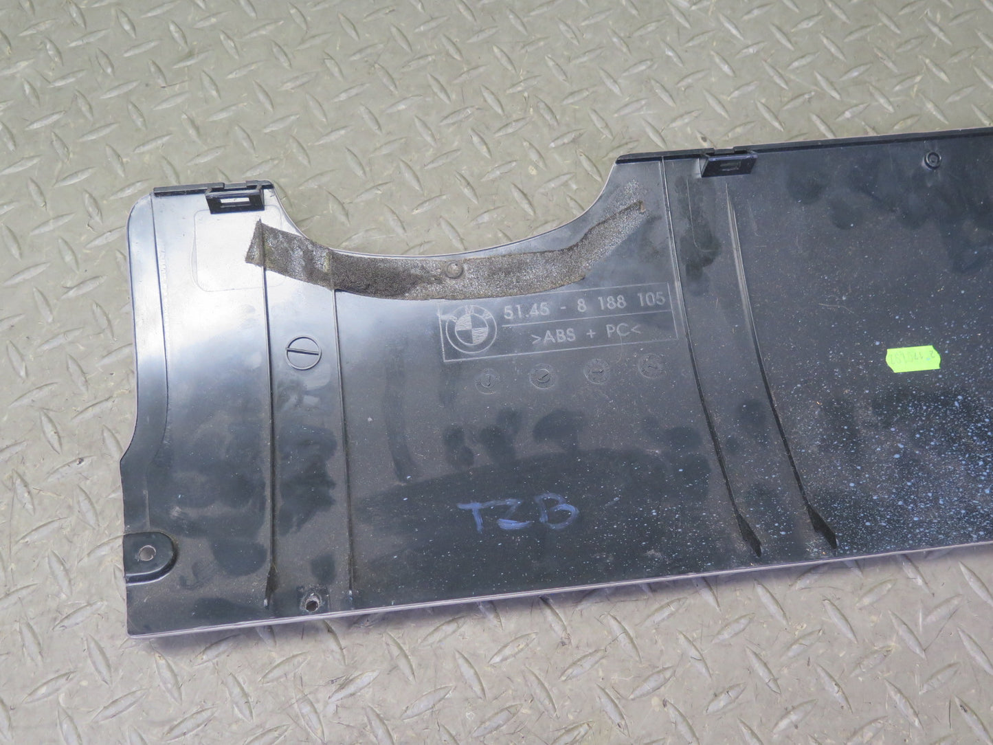 95-99 BMW E36 318ti Compact Front Left Dash Lower Trim Cover Panel 8188105 OEM