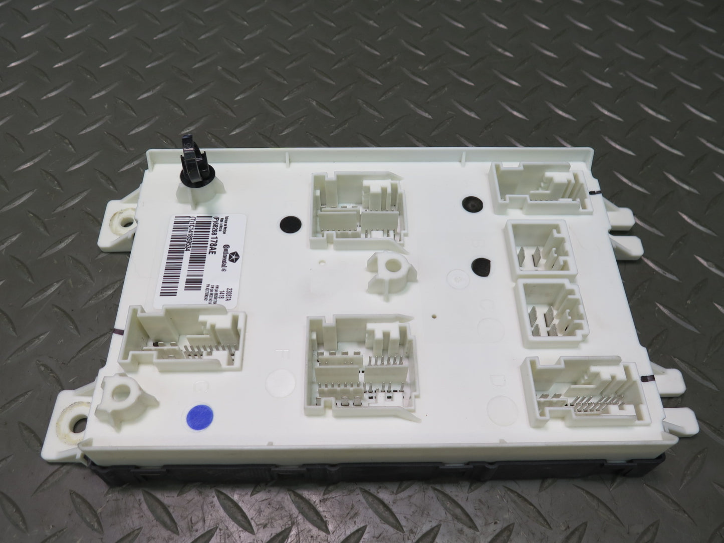 2018 Jeep Wrangler JL Body Control Module Unit BCM BCU 68268178AE OEM