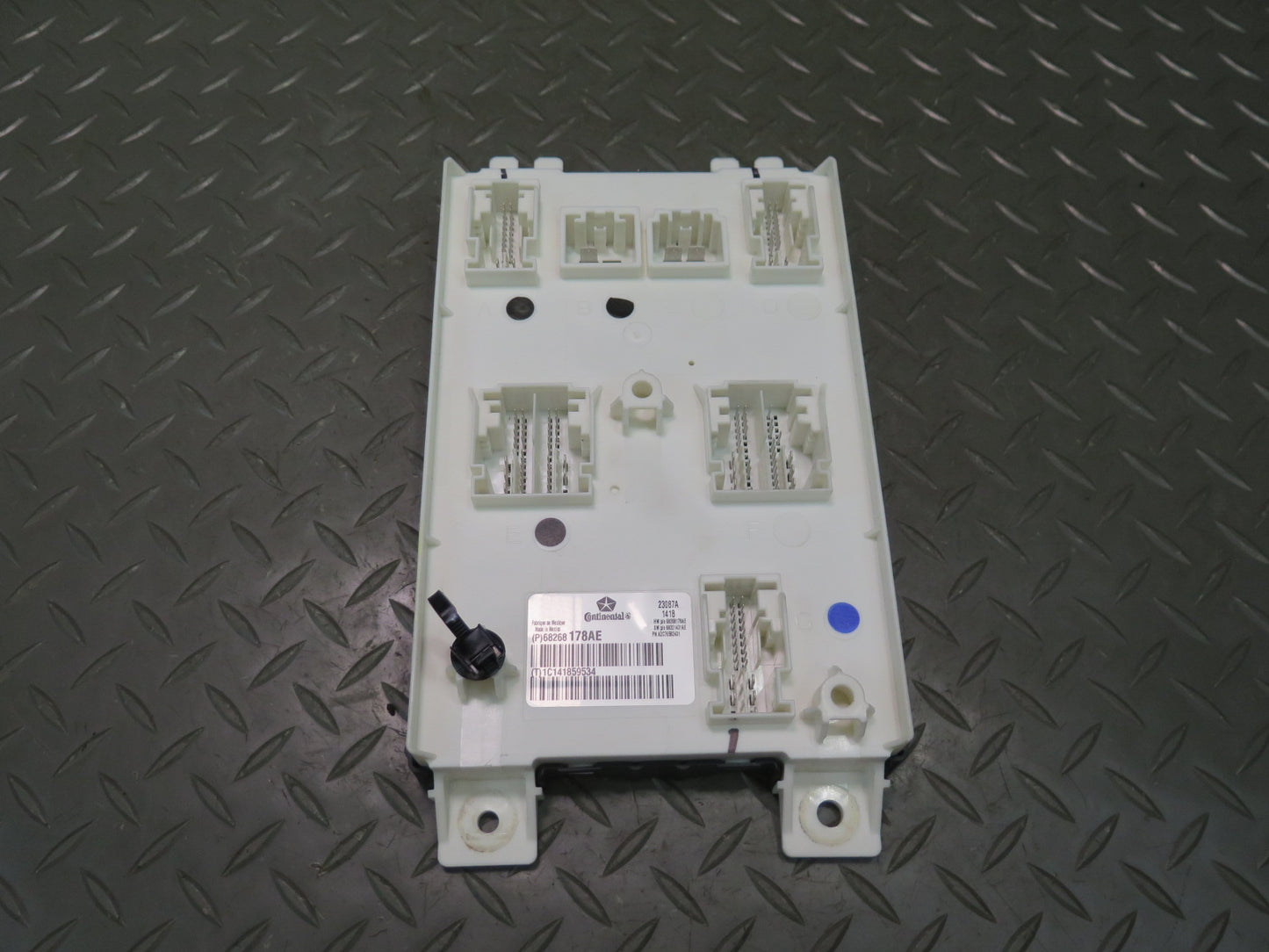 2018 Jeep Wrangler JL Body Control Module Unit BCM BCU 68268178AE OEM