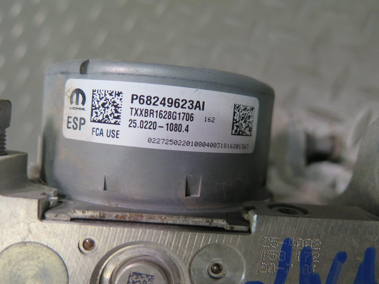 2018 Jeep Wrangler JL Anti Lock Brake ABS Pump Module 68249623AI OEM