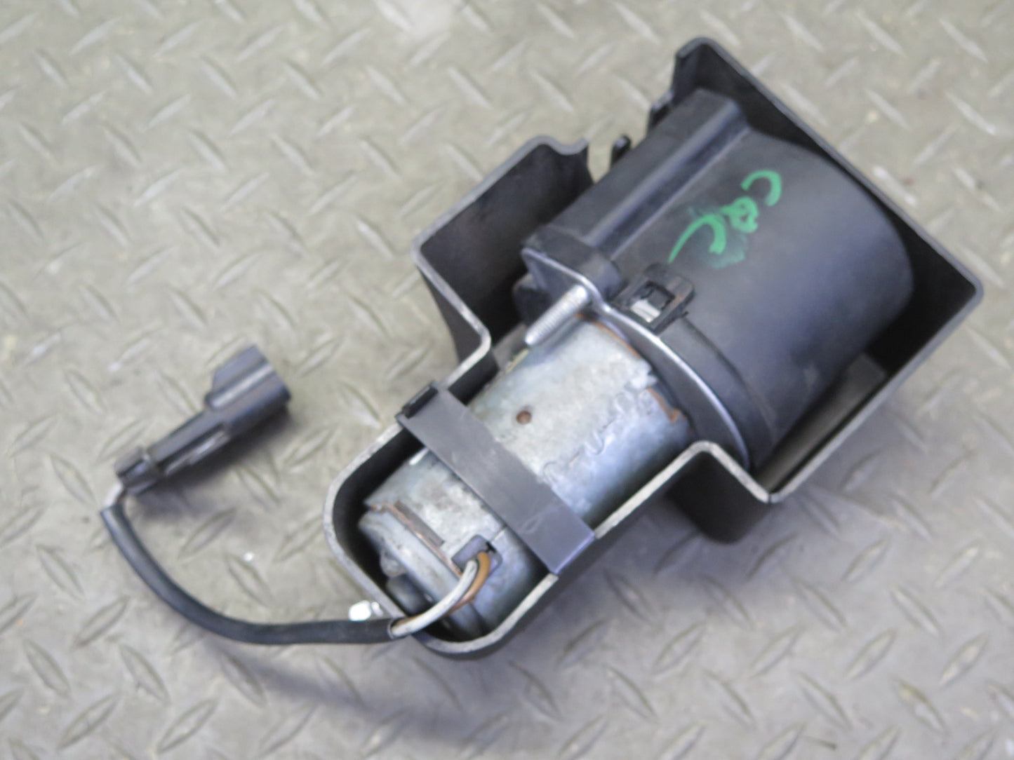 92-93 Chevrolet Corvette C4 Cruise Control Actuator Motor Cable Set OEM