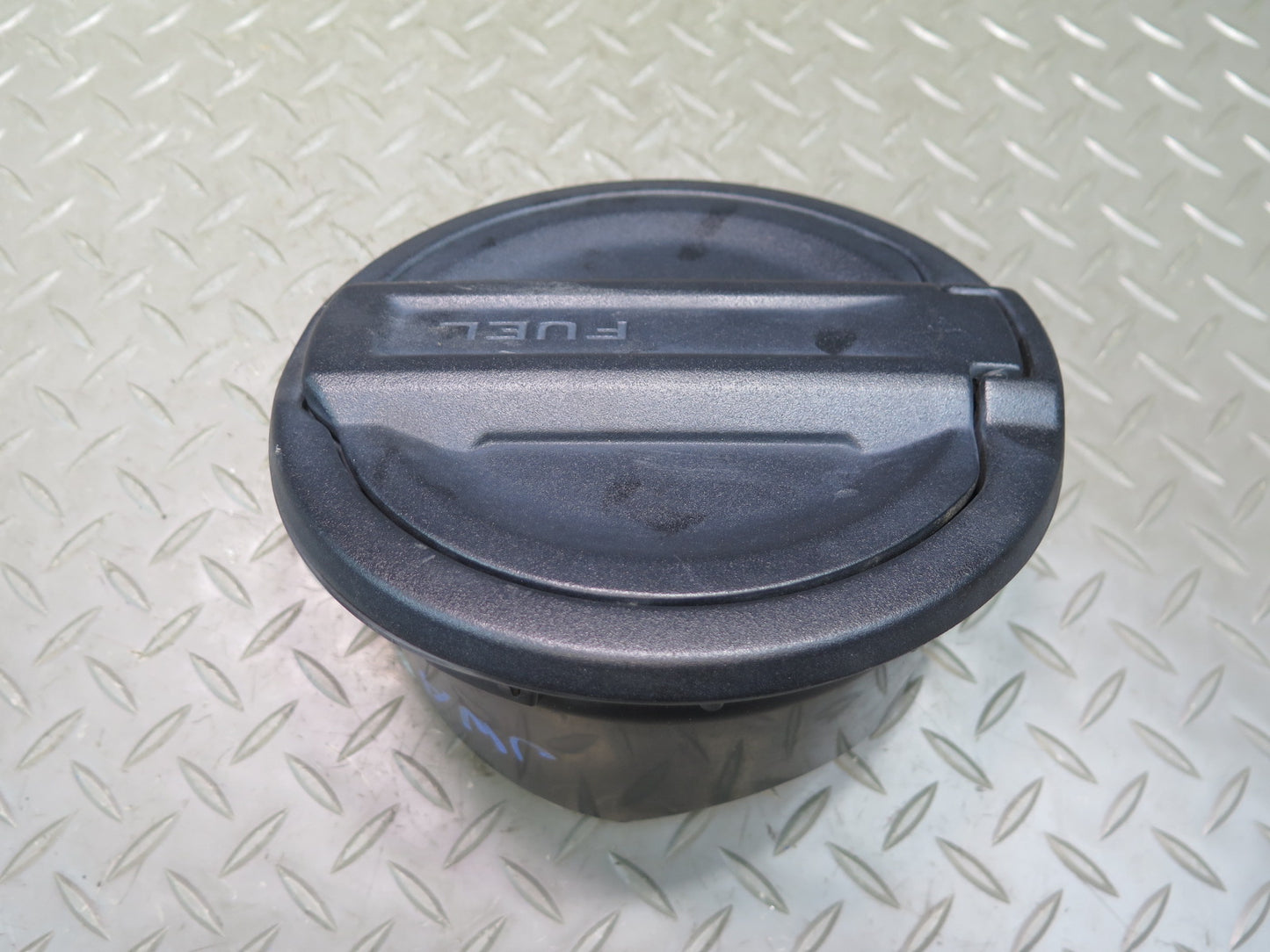 18-23 Jeep Wrangler JL Fuel Tank Filler Door Lid Cover 68330920AE OEM