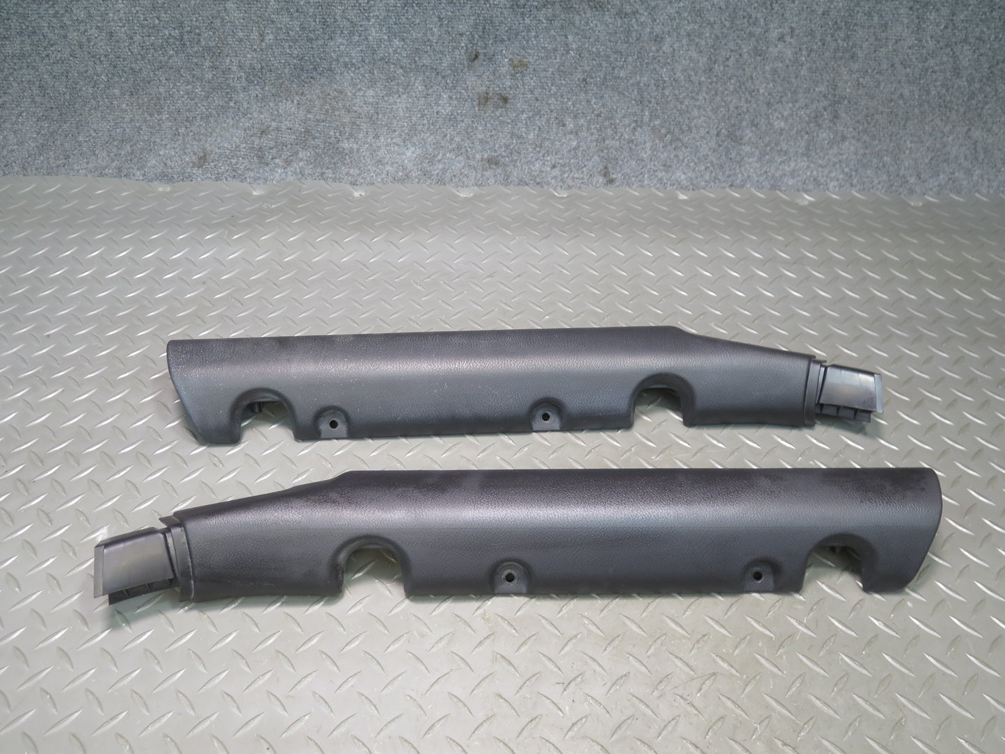18-23 Jeep Wrangler JL Set of 2 Rear Roll Bar Trim Cover Panel OEM