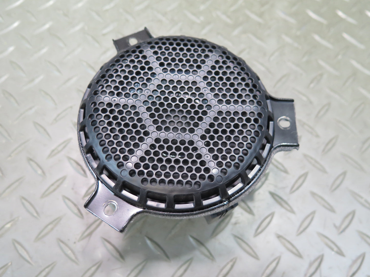 18-23 Jeep Wrangler JL Set of 2 Front Left & Right Speaker 68332581AB OEM