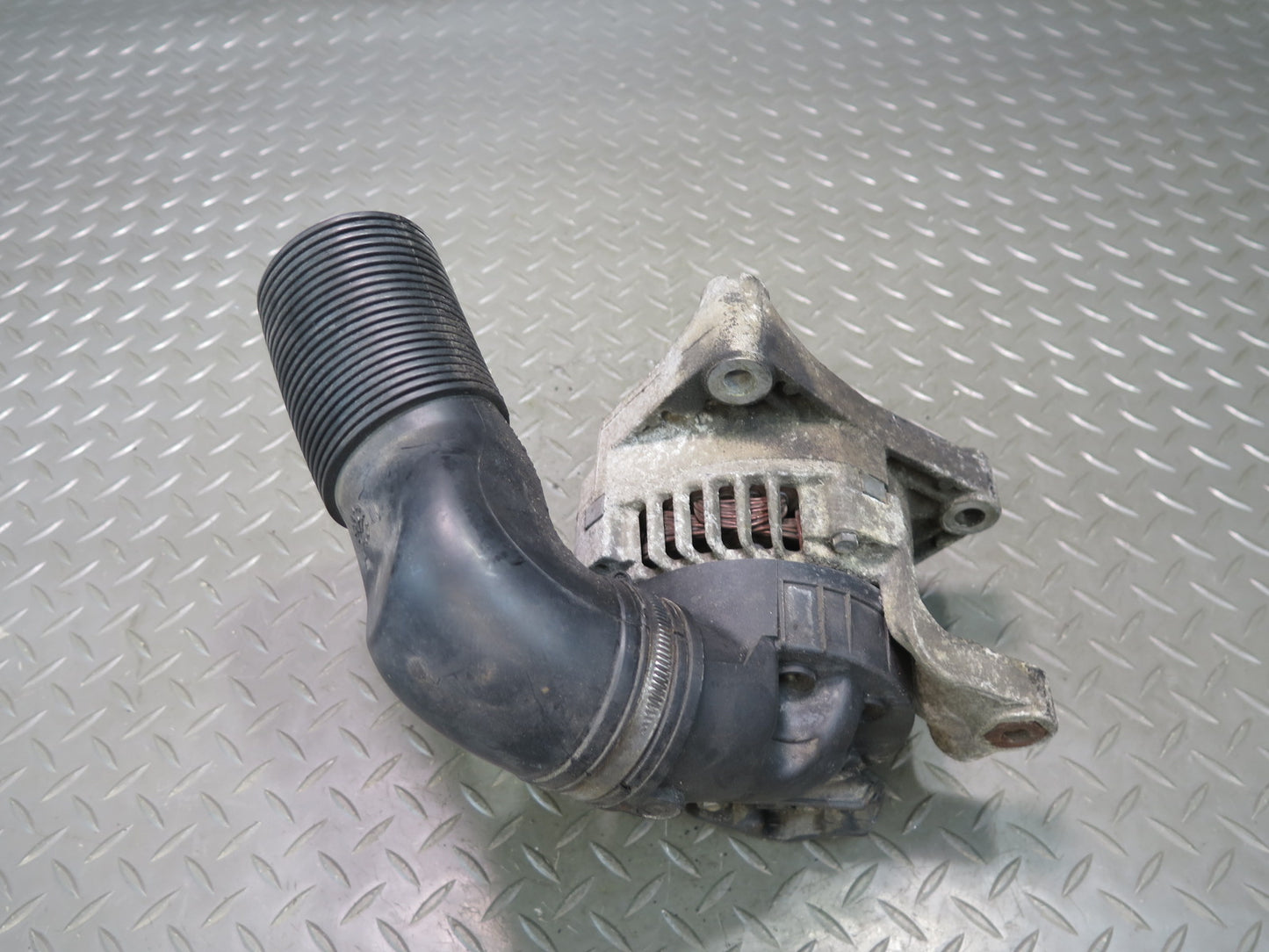 96-99 BMW E36 328ic 3-SERIES 80A Alternator Generator w Cooling Duct Pipe OEM