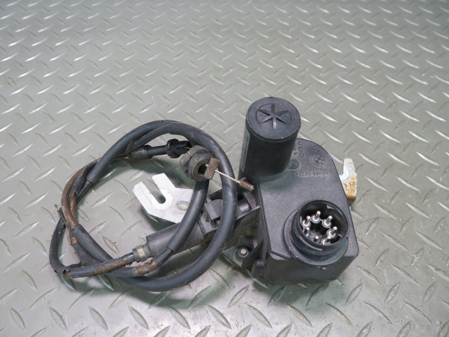 95-99 BMW E36 328ic 3-SERIES Cruise Control Actuator Motor 8360043 OEM