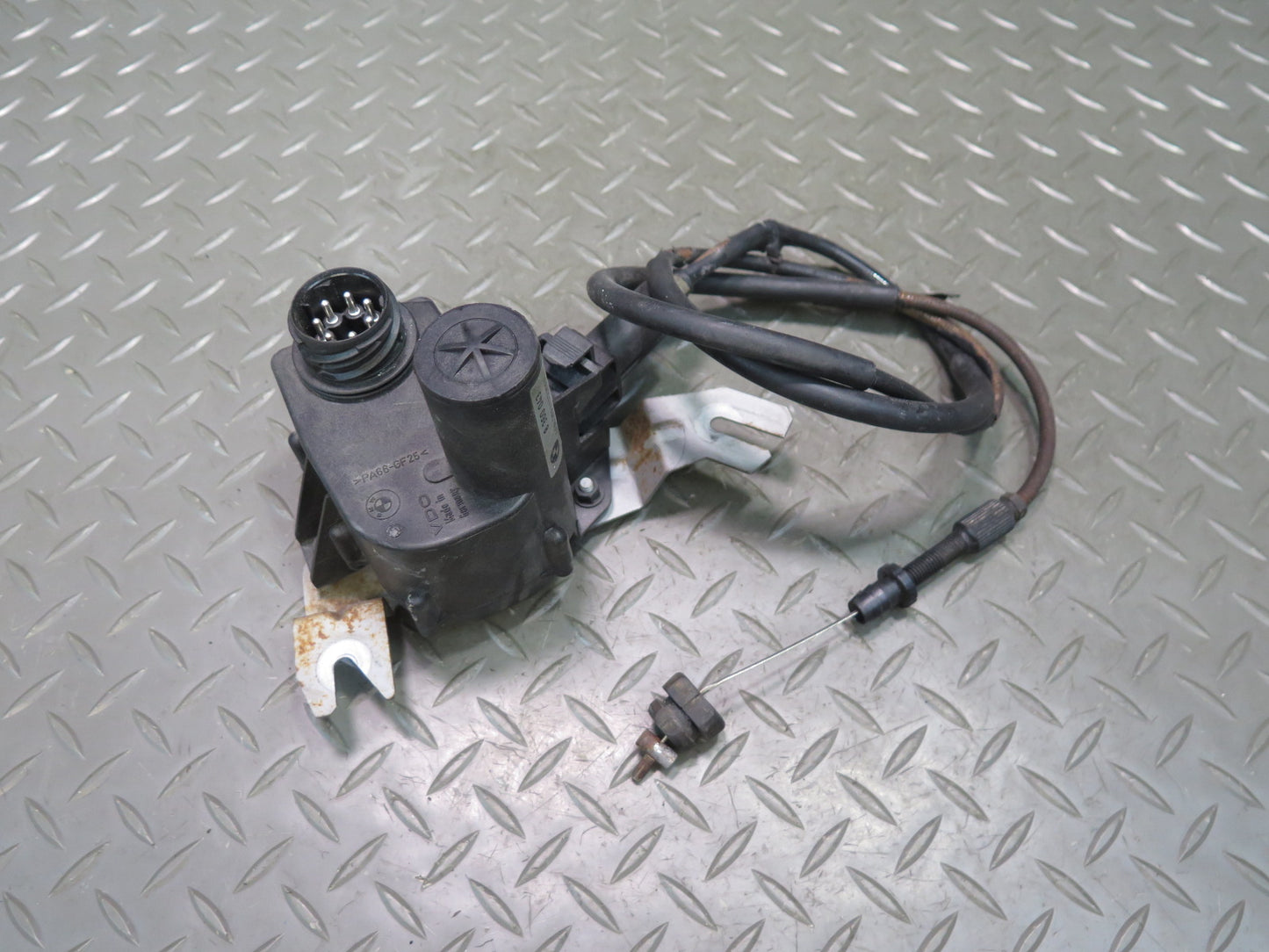 95-99 BMW E36 328ic 3-SERIES Cruise Control Actuator Motor 8360043 OEM