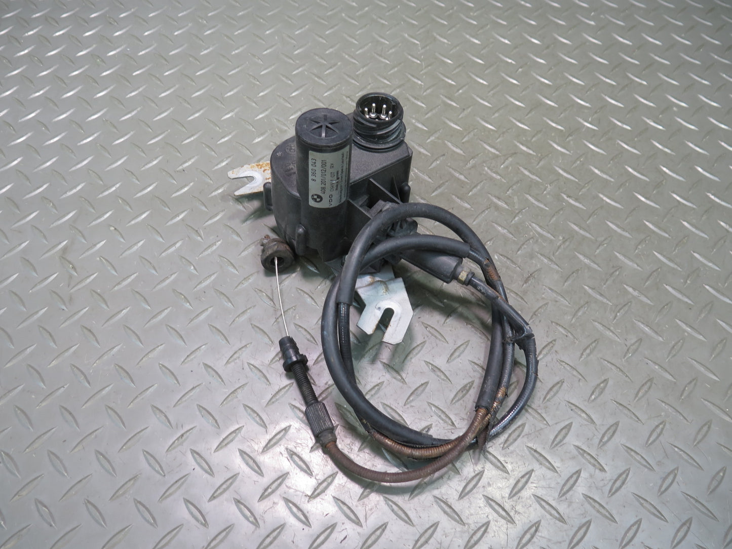 95-99 BMW E36 328ic 3-SERIES Cruise Control Actuator Motor 8360043 OEM