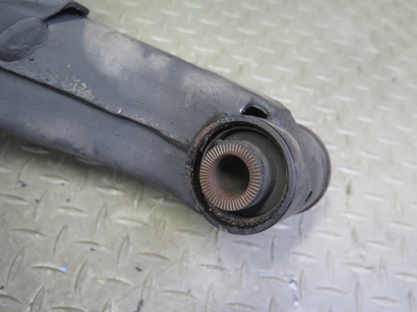 1998-2007 Lexus UZJ100L LX470 Front Left Suspension Lower Control Arm