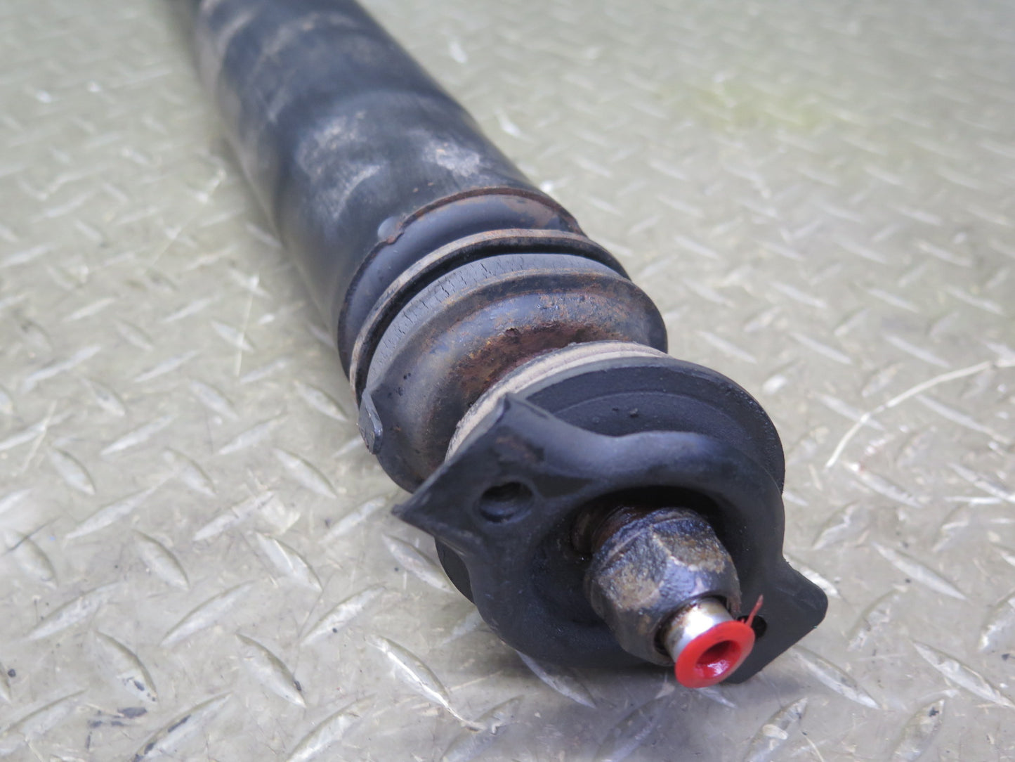 2003-2007 Lexus UZJ100L LX470 Front Left & Right Strut Shock Absorber Set of 2