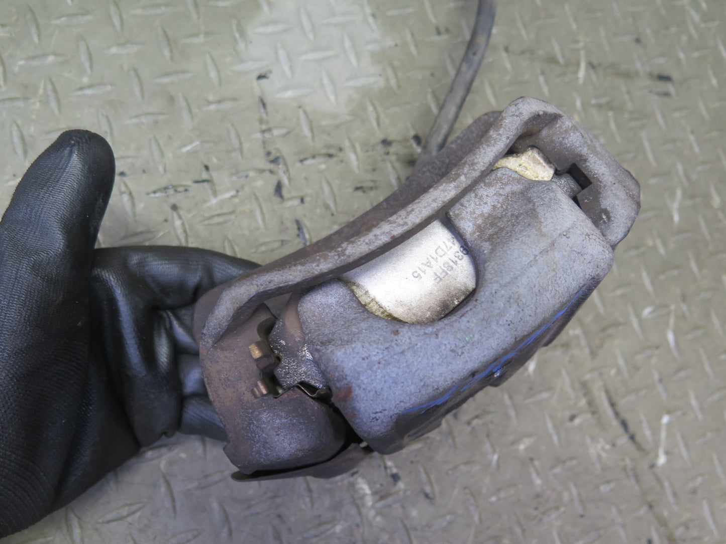 2003-2007 Lexus UZJ100L LX470 AWD Rear Left & Right Brake Caliper Set of 2