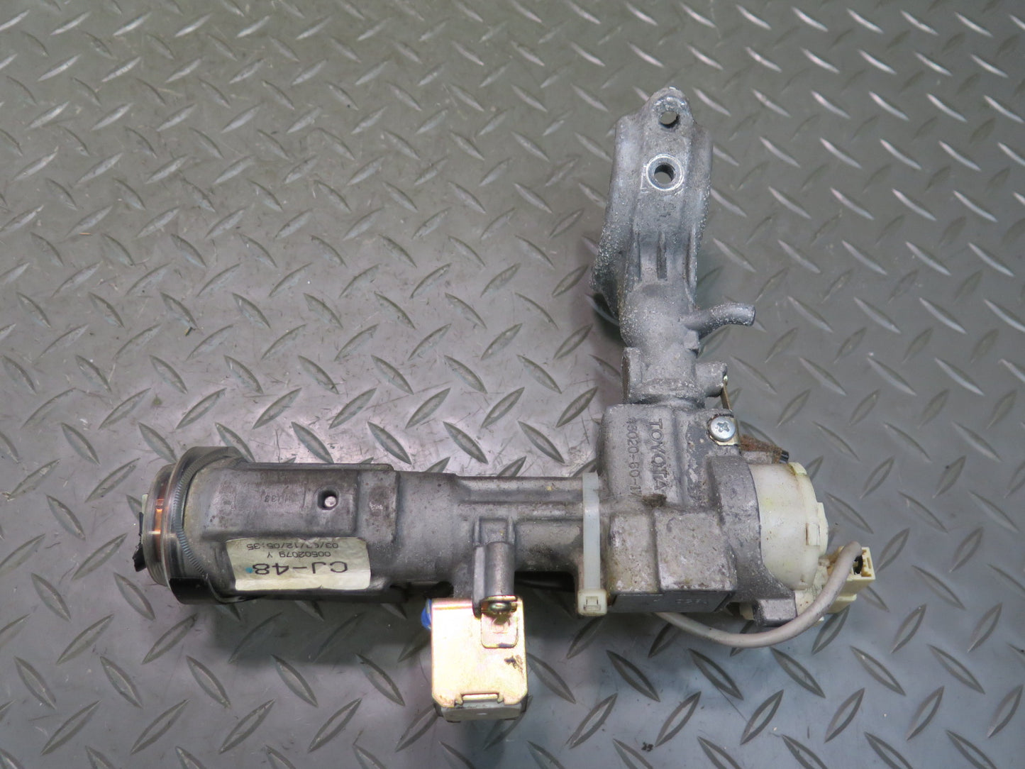 2003 Lexus UZJ100L LX470 2UZFE Engine ECU ECM Immo Ignition Lock KEY Set
