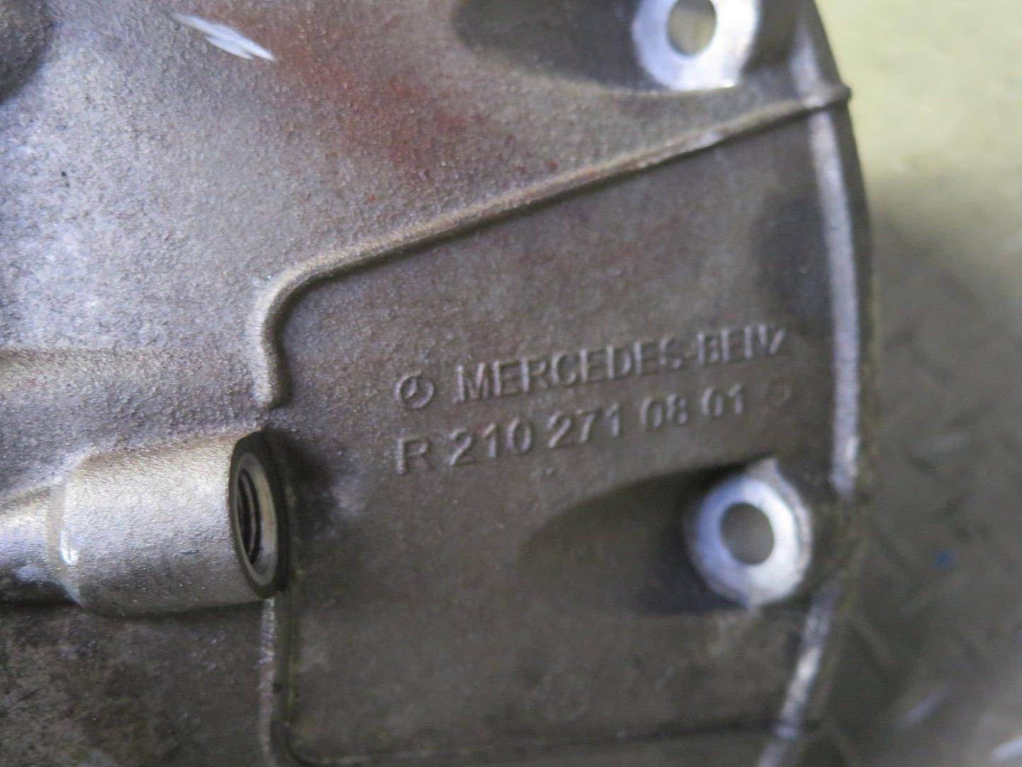99-02 Mercedes R129 SL500 722.624 Automatic Transmission Bell Housing w Oil Pump