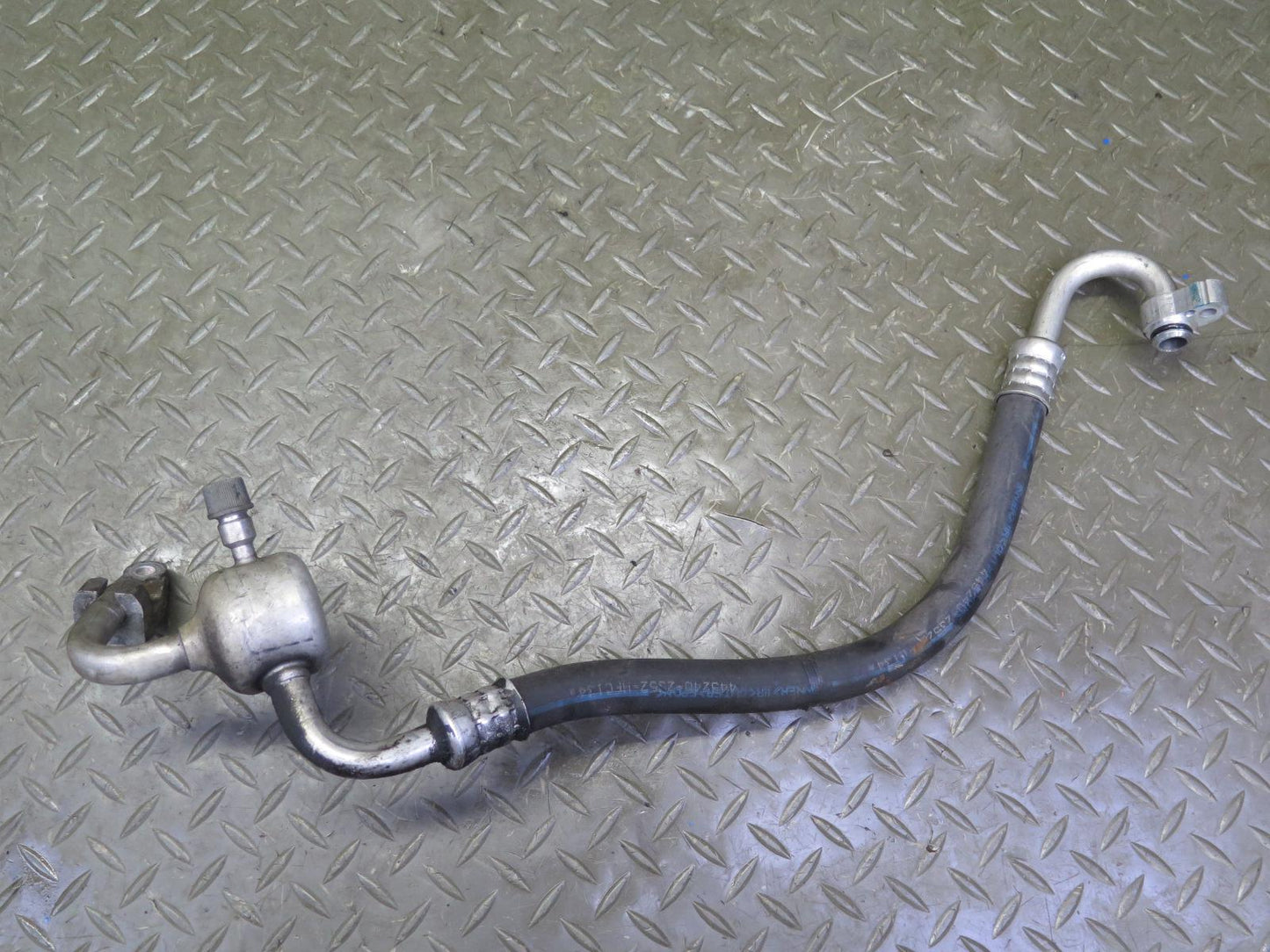 02-05 Lexus JCE10L IS300 Set of 4 A/C Air Condition Pressure Hose Line OEM