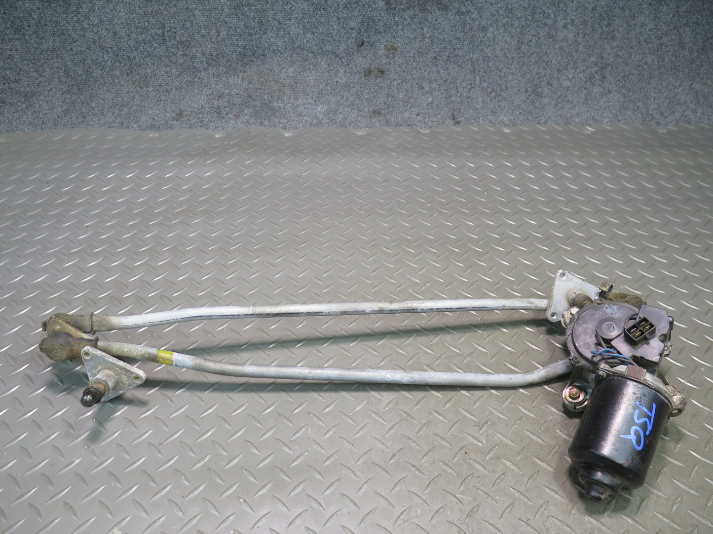 86-92 Toyota Supra MA70L Front Windshield Wiper Transmission Linkage w Motor OEM