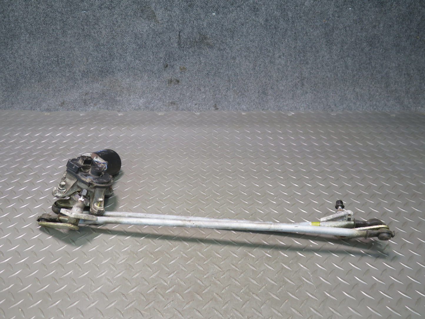 86-92 Toyota Supra MA70L Front Windshield Wiper Transmission Linkage w Motor OEM