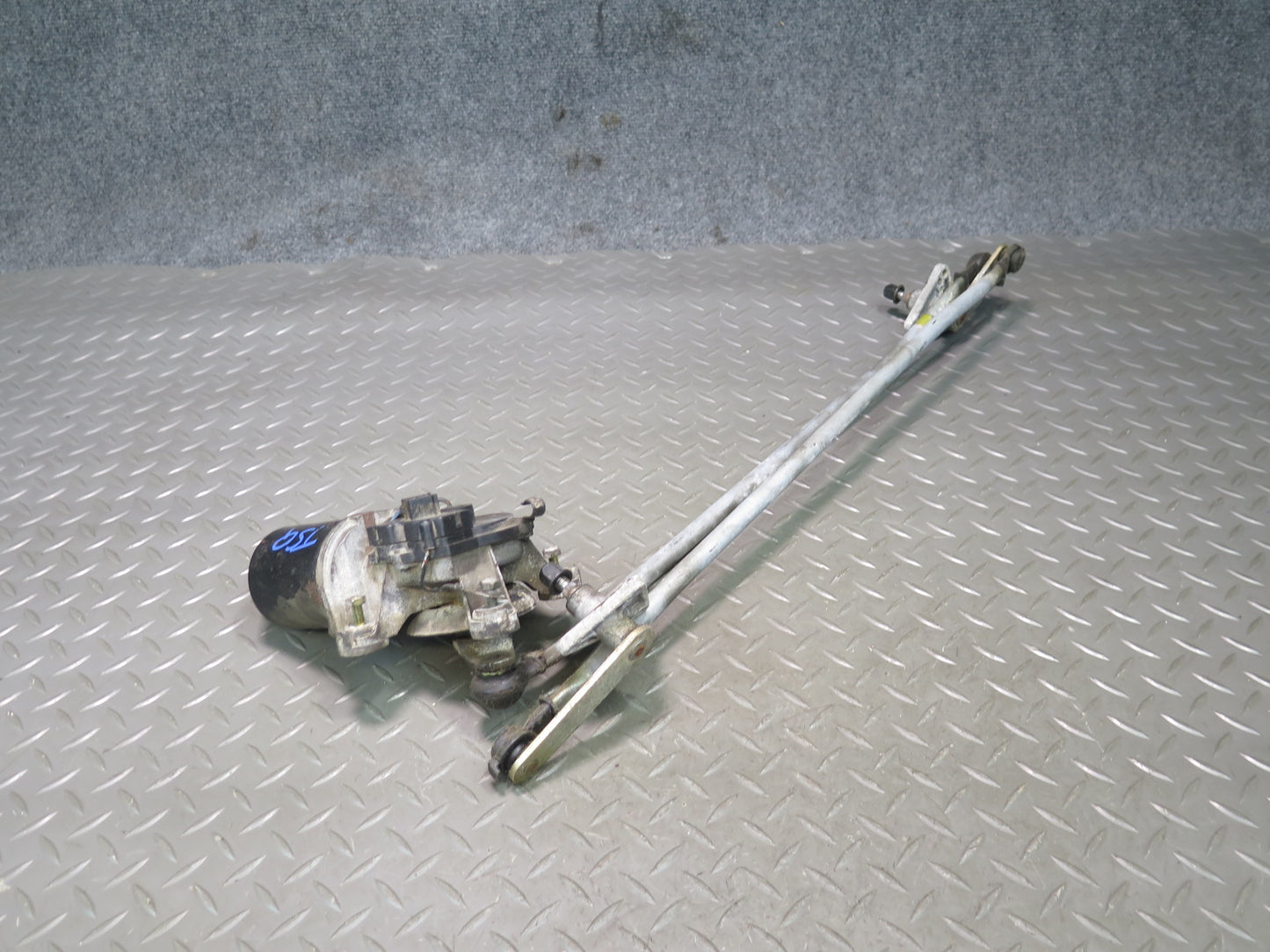 86-92 Toyota Supra MA70L Front Windshield Wiper Transmission Linkage w Motor OEM