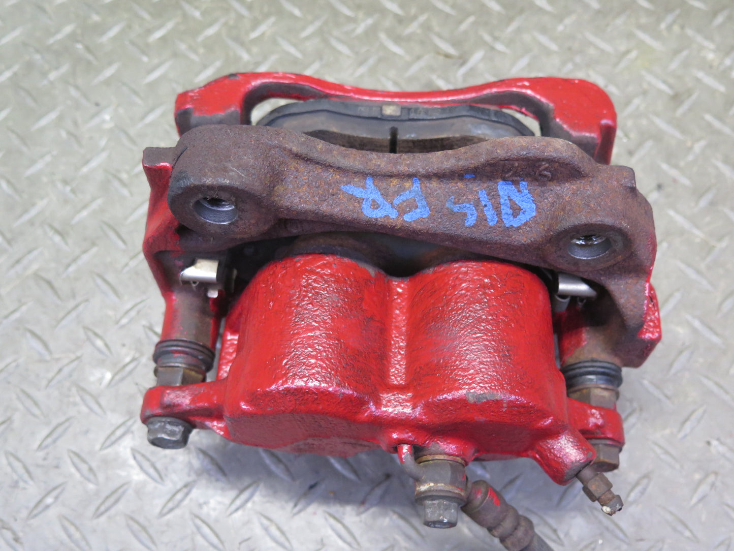 01-05 Lexus JCE10L IS300 Set of 2 Front  Left & Right Brake Caliper OEM