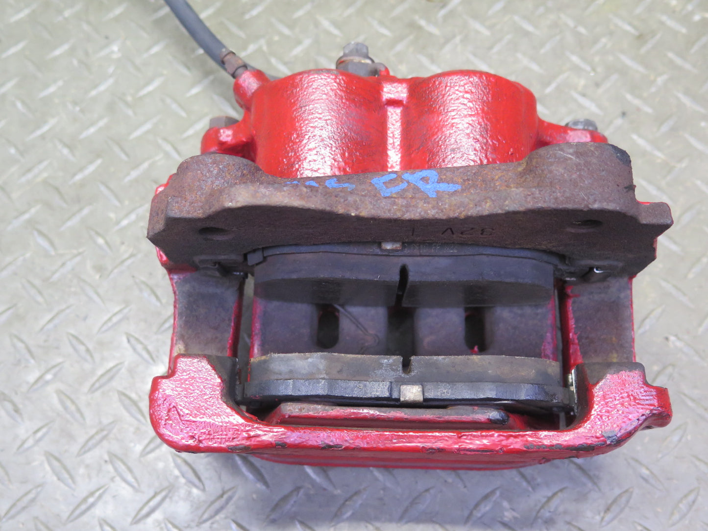 01-05 Lexus JCE10L IS300 Set of 2 Front  Left & Right Brake Caliper OEM