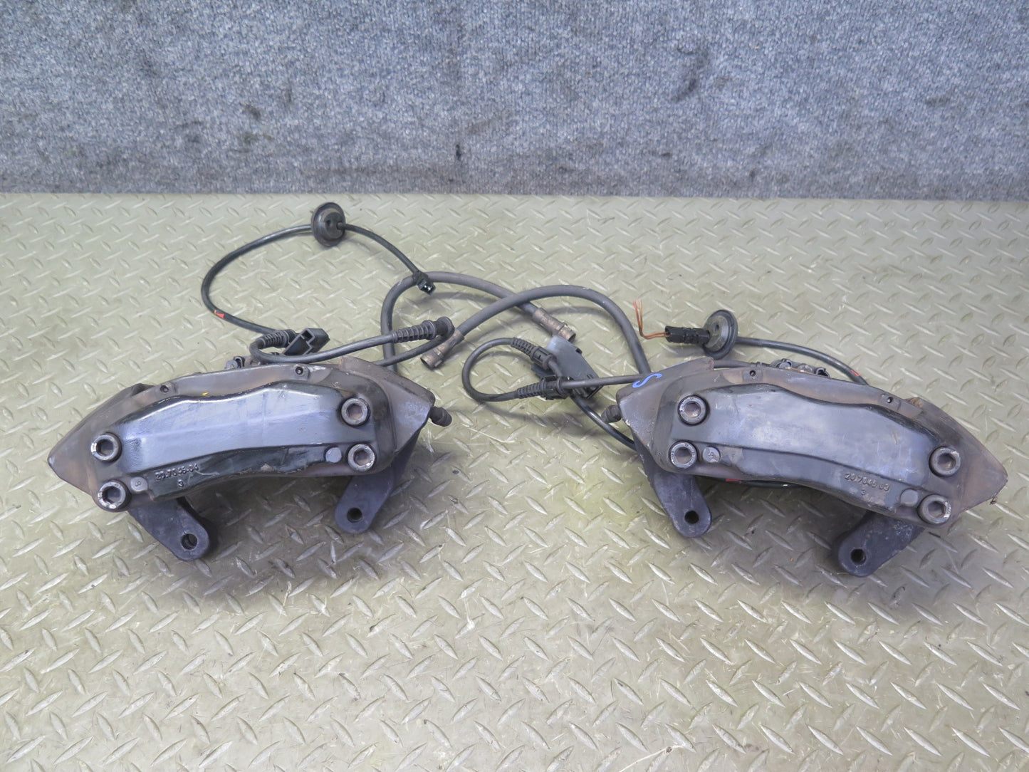 99-02 Mercedes R129 SL500 Brembo Set of 2 Front Left & Right Brake Caliper OEM