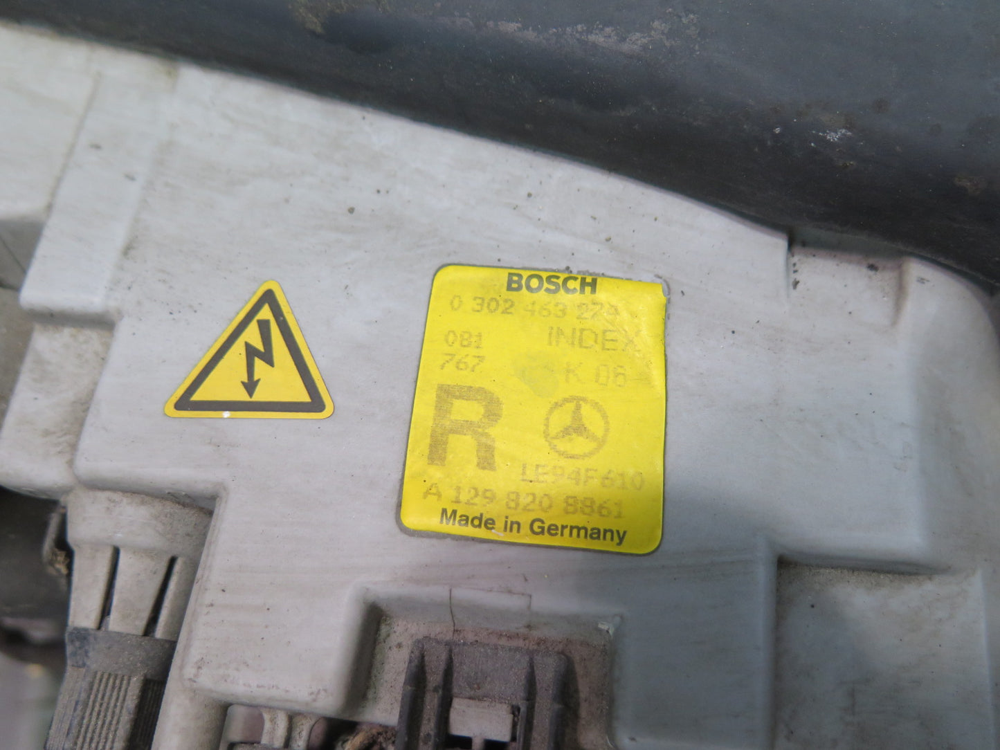 96-02 Mercedes R129 Sl-class Set of 2 Front Xenon Headlight Lamp w Ballast OEM