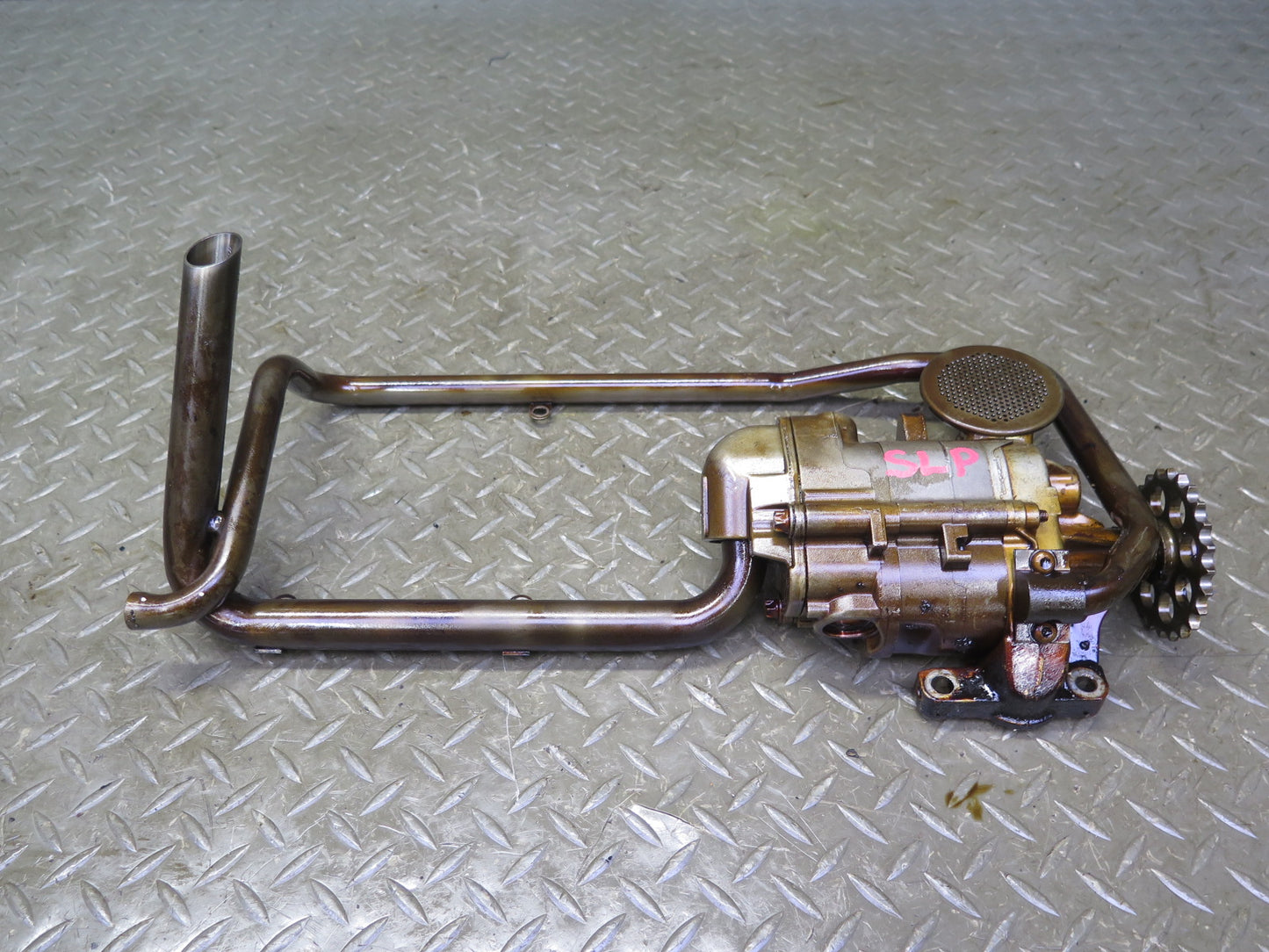 03-06 Mercedes R230 SL500 M113.963 Engine Motor Oil Pump w Pickup Hose 130K OEM